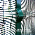 Airport mesh fence